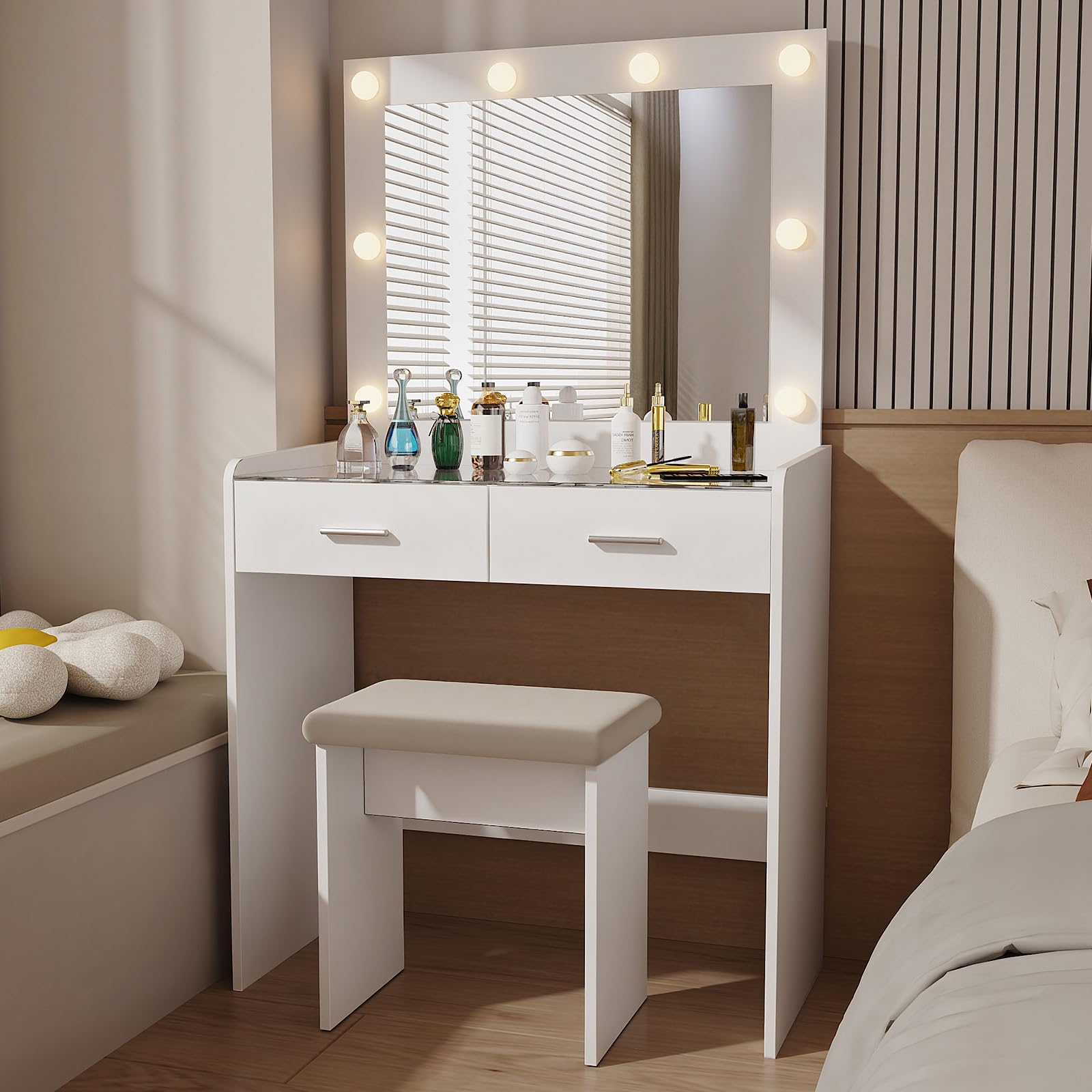 Coiffeuse moderne avec miroir LED